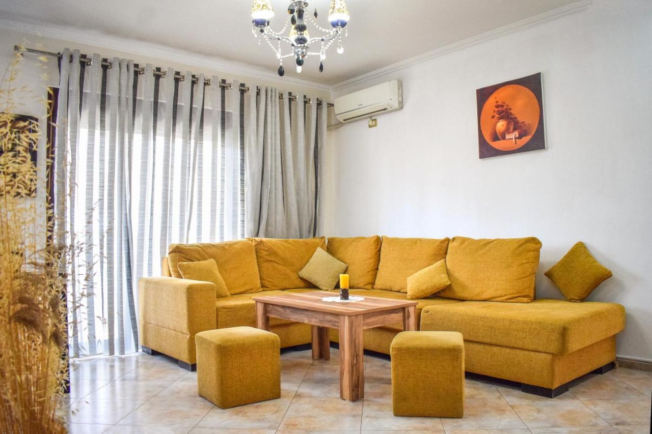 New Apartment Zoe Shkoder Bagian luar foto
