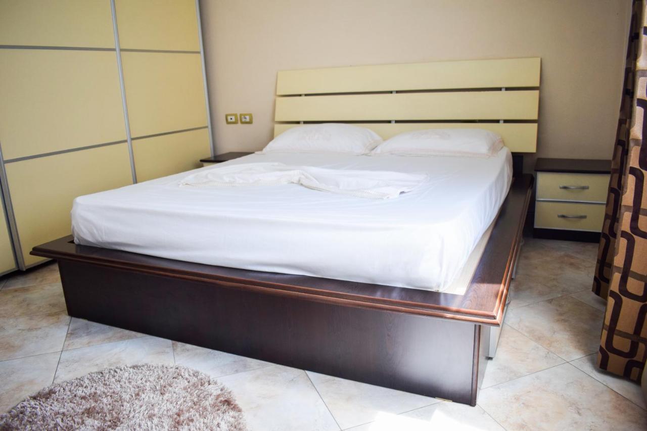 New Apartment Zoe Shkoder Bagian luar foto