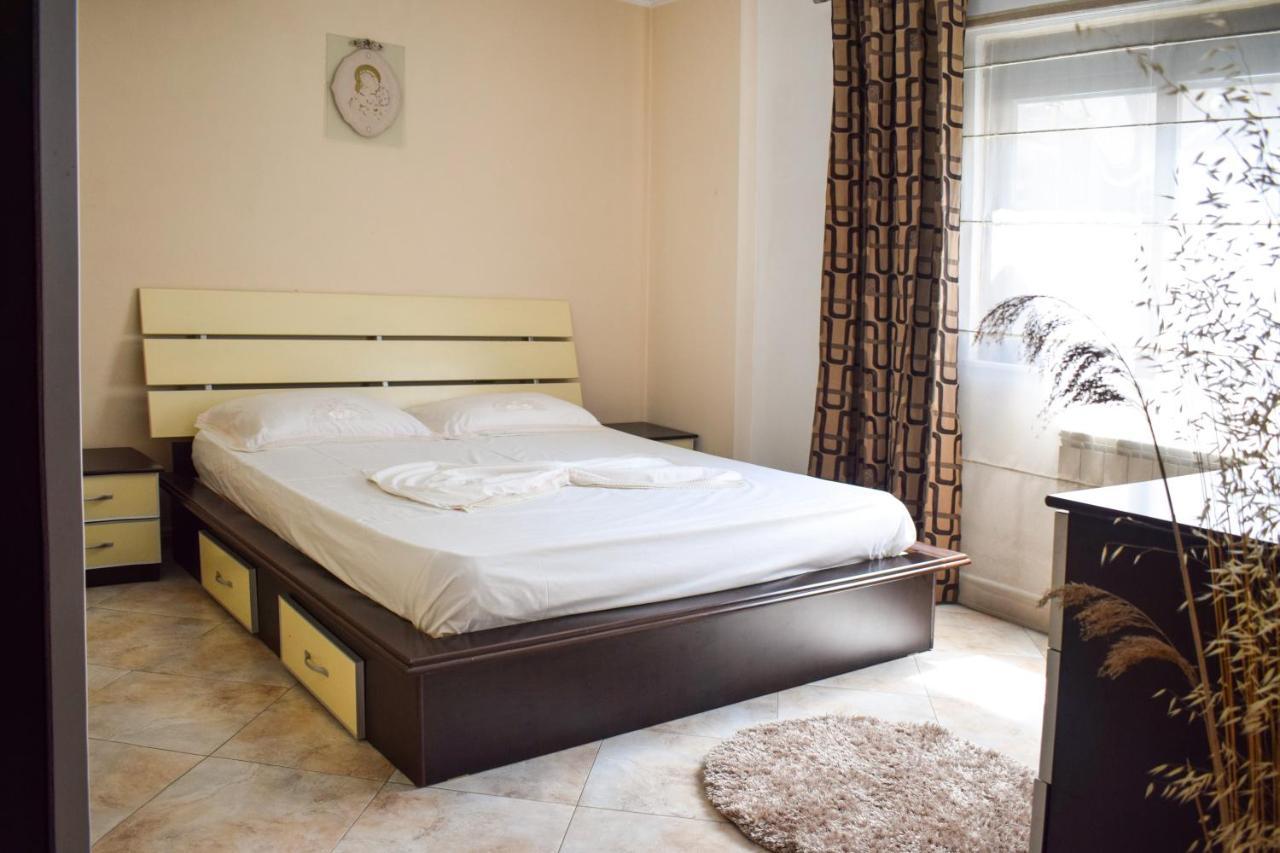New Apartment Zoe Shkoder Bagian luar foto